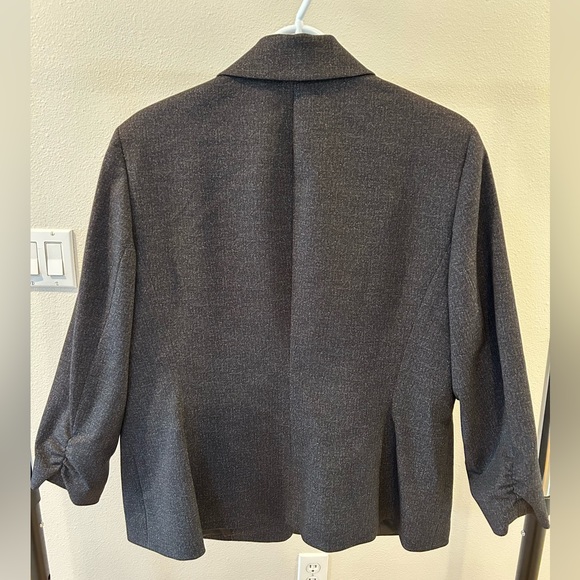 Kasper Gray Suit Jacket / Blazer (NWOT) - Picture 2 of 9